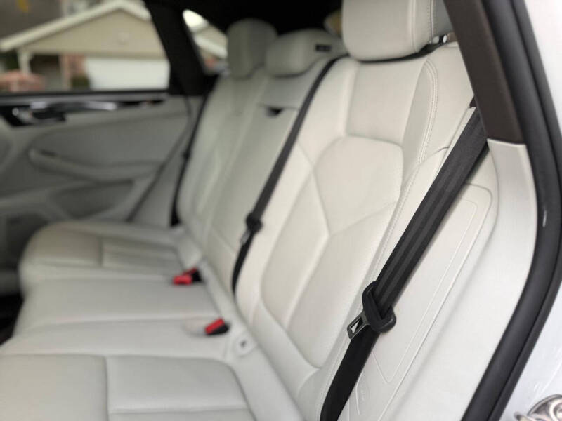 2017 Porsche Macan S