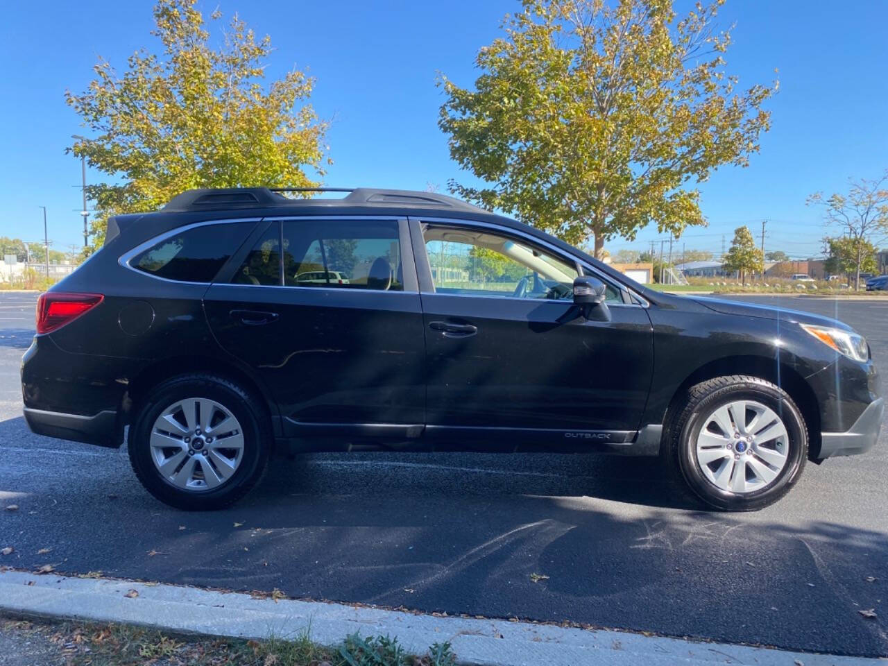 2016 Subaru Outback for sale at Ideal Cars LLC in Skokie, IL