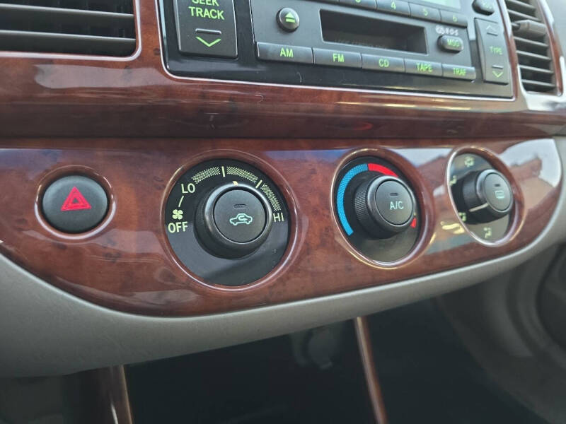 2004 Toyota Camry XLE