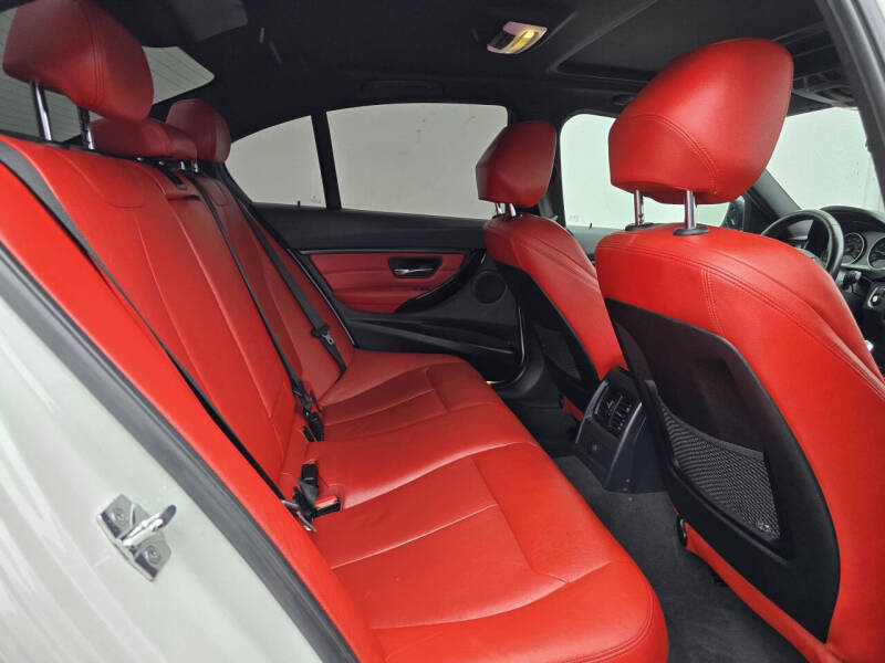 2013 BMW 3 Series 328i