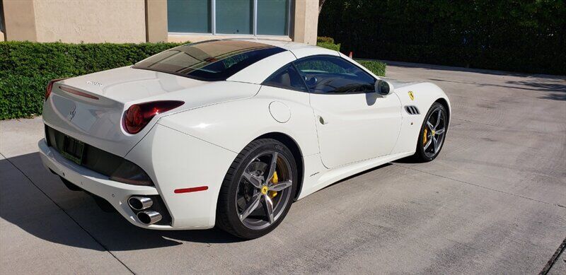2014 Ferrari California 3