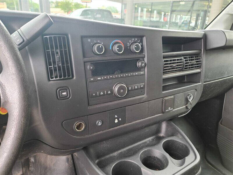 2016 GMC Savana 2500