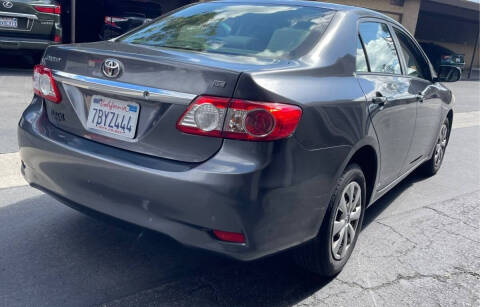 2011 Toyota Corolla LE