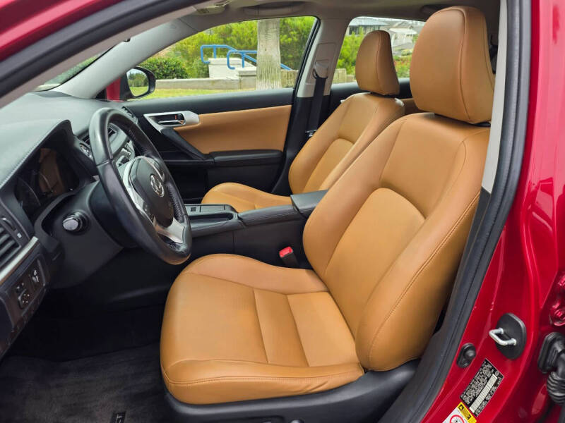 2013 Lexus CT 200h