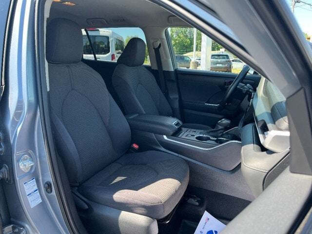2021 Toyota Highlander 27