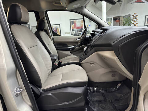 2014 Ford Transit Connect Titanium