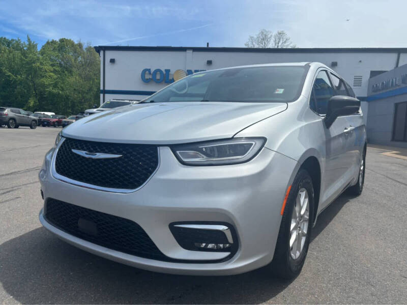 2024 Chrysler Pacifica Touring L
