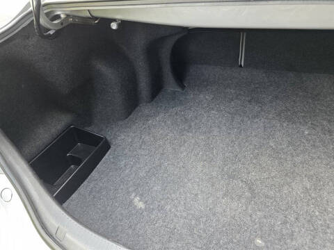 2011 Toyota Camry LE V6