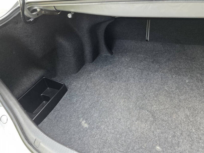 2011 Toyota Camry LE V6