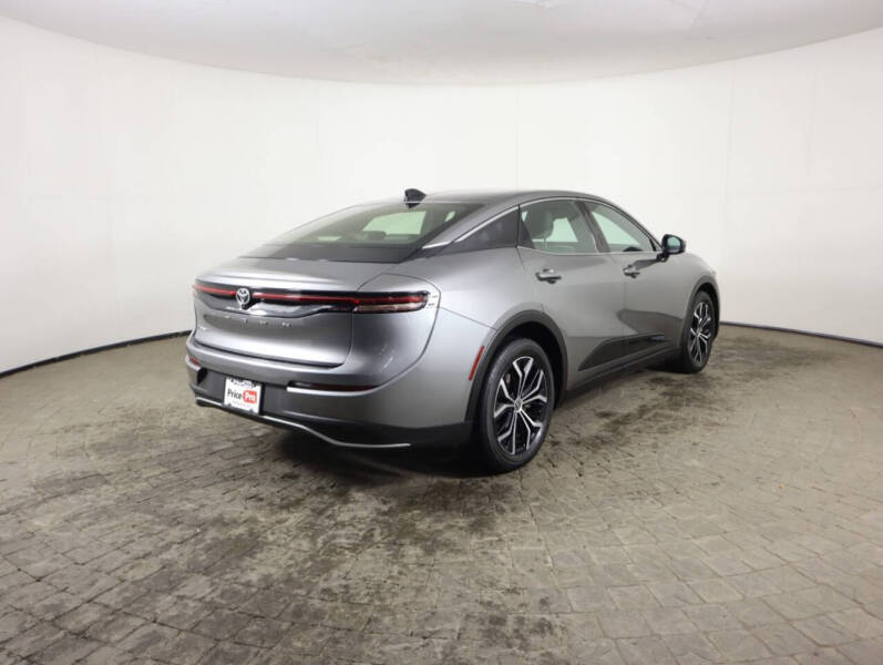 2025 Toyota Crown XLE