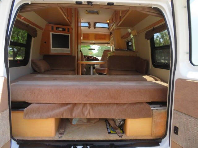 2006 Ford E-Series E-350 SD