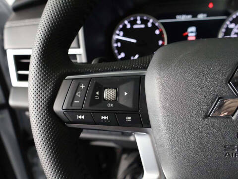 2026 Mitsubishi Outlander LE