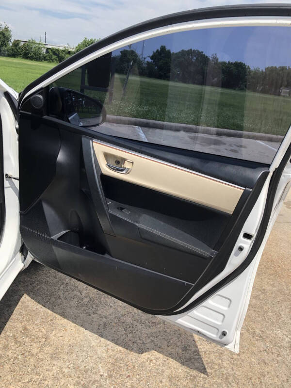 2014 Toyota Corolla LE