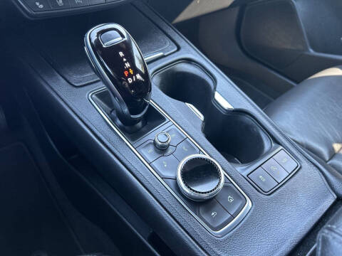 2022 Cadillac XT4 Premium Luxury