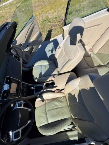 2011 Chrysler 200 Limited