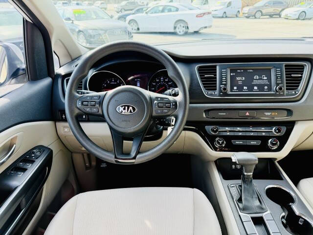 2019 Kia Sedona LX