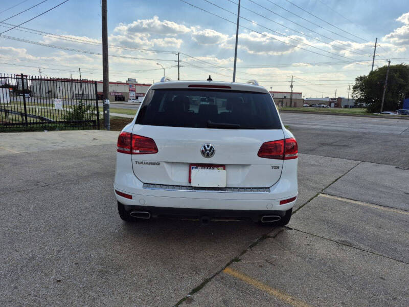2014 Volkswagen Touareg TDI Lux