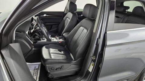 2019 Audi Q5 quattro Premium 45 TFSI