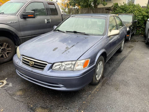 2000 Toyota Camry for sale at Olsi Auto Sales in Worcester MA