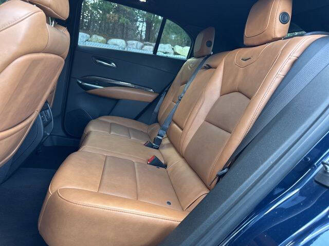 2021 Cadillac XT4 Premium Luxury