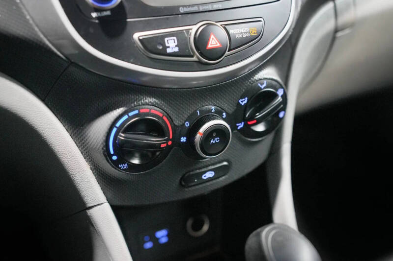 2015 Hyundai Accent GLS