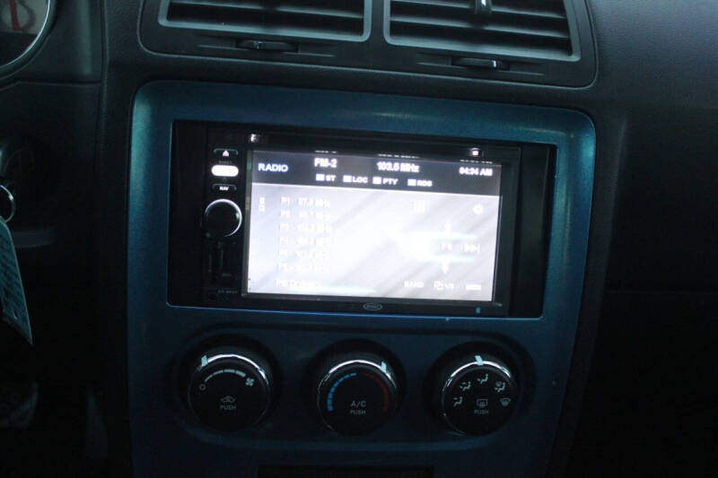 2010 Dodge Challenger SE