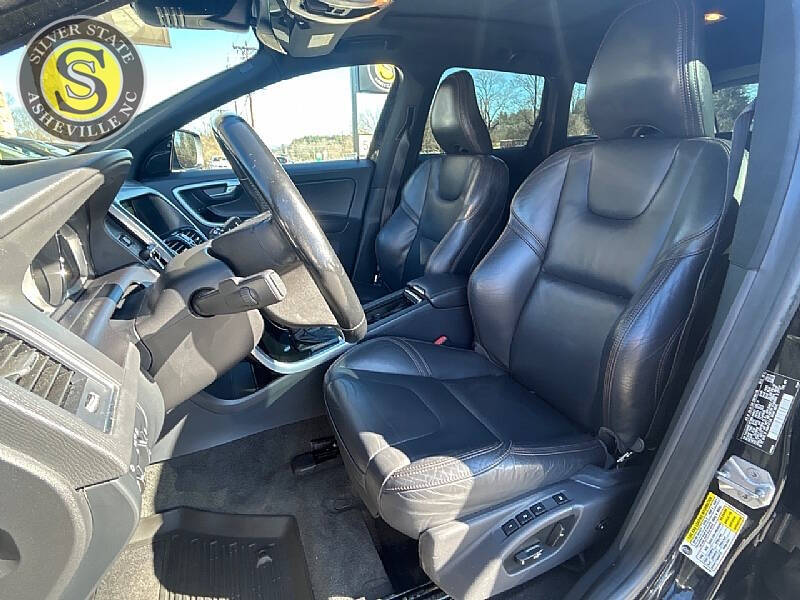 2015 Volvo XC60 T5 Drive-E Platinum