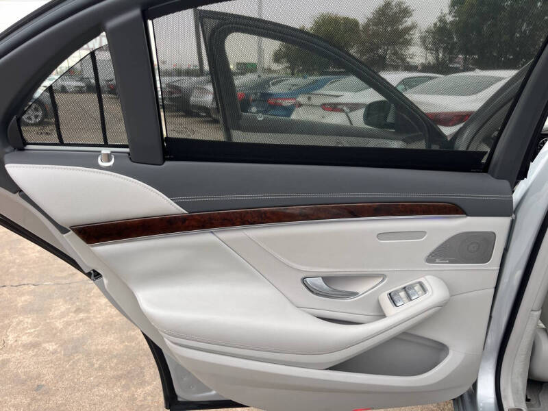 2015 Mercedes-Benz S-Class S 550