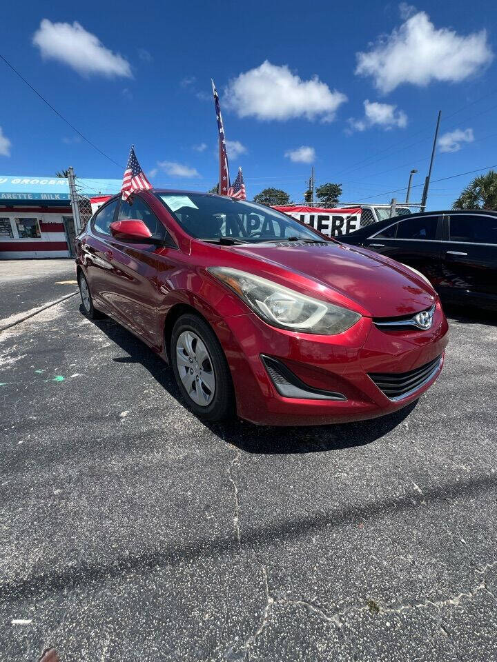 2016 Hyundai Elantra 4