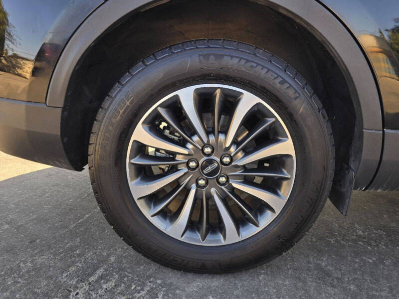 2021 Lincoln Nautilus Reserve