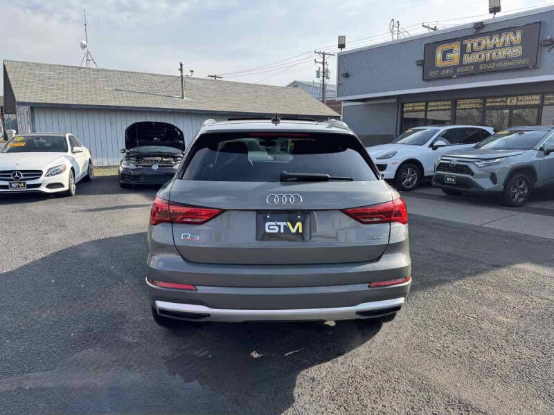 2021 Audi Q3 quattro Premium 40 TFSI