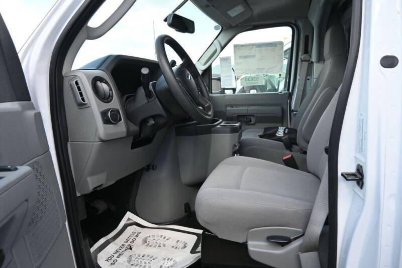 2025 Ford E-Series