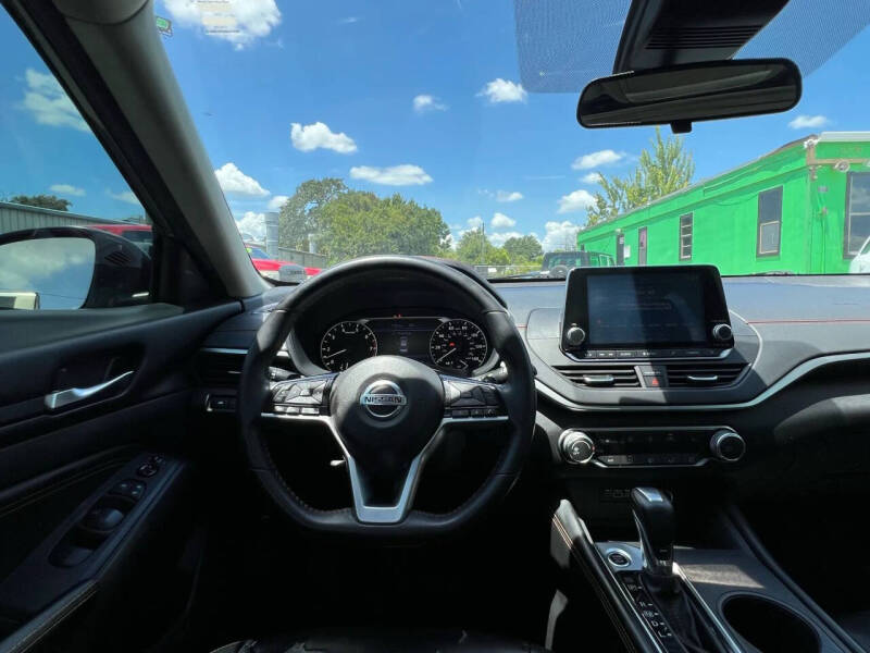 2021 Nissan Altima 2.5 SR