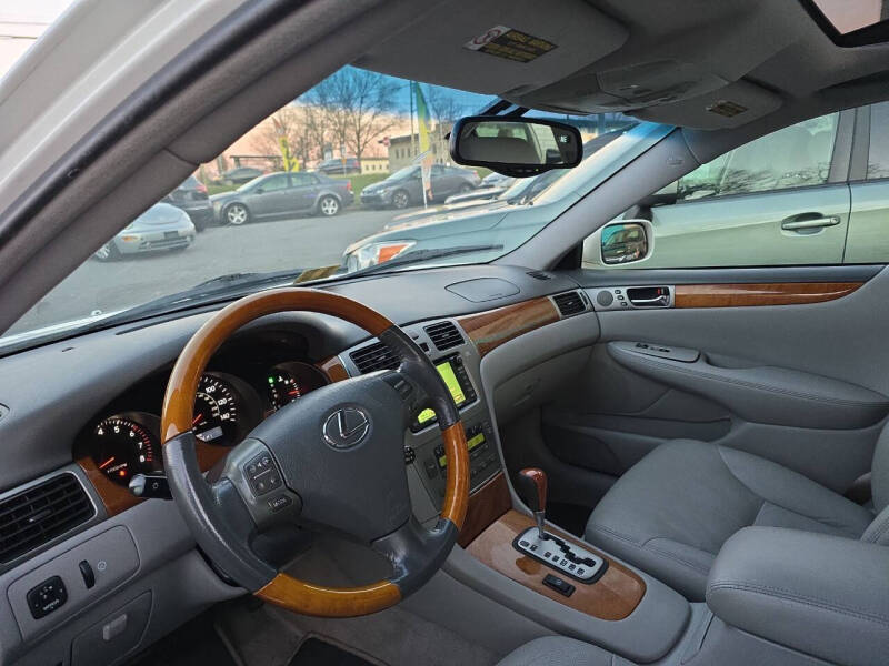 2005 Lexus ES 330 photo 15