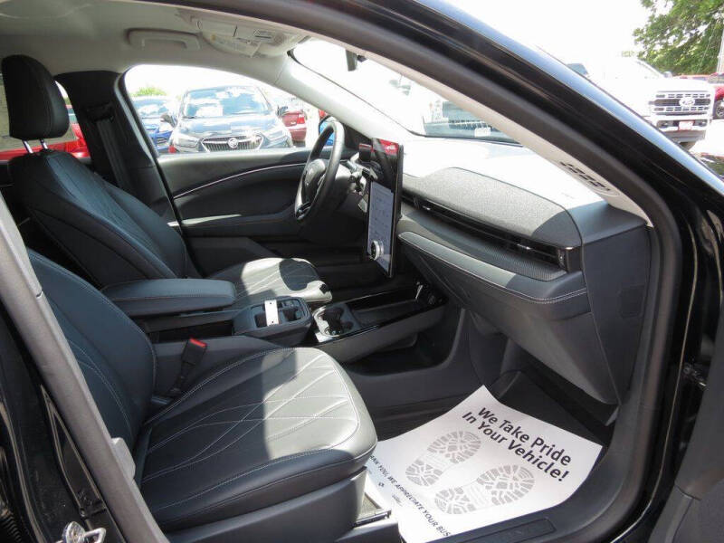 2025 Ford Mustang Mach-E Select