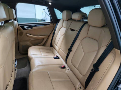 2016 Porsche Macan S