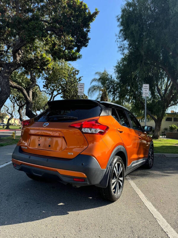 2020 Nissan Kicks SR