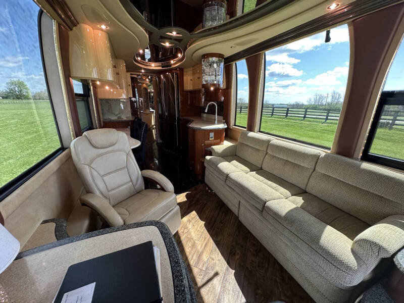 2001 Prevost Liberty