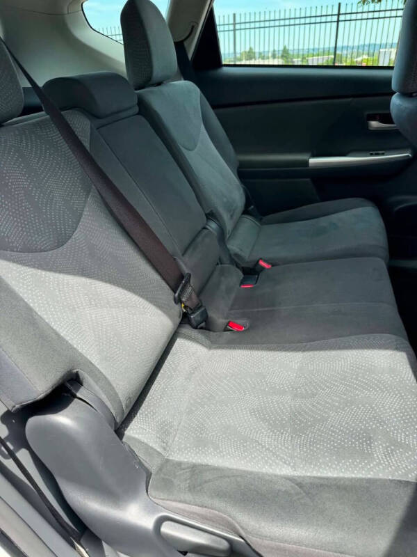 2012 Toyota Prius v Three