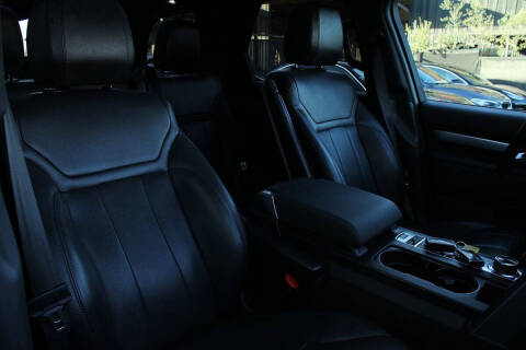 2020 Land Rover Discovery Landmark Edition