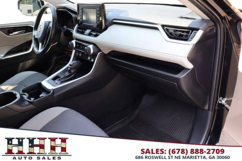 2020 Toyota RAV4 XLE