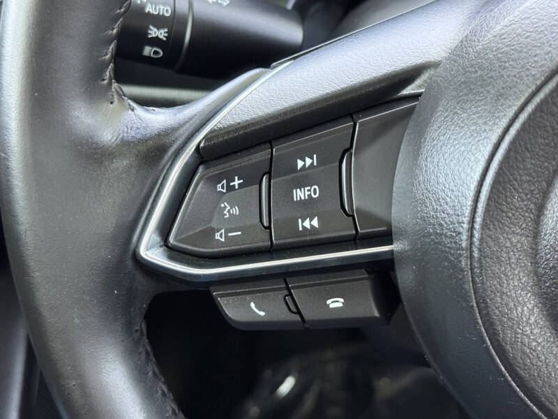 2018 Mazda MAZDA3 Touring