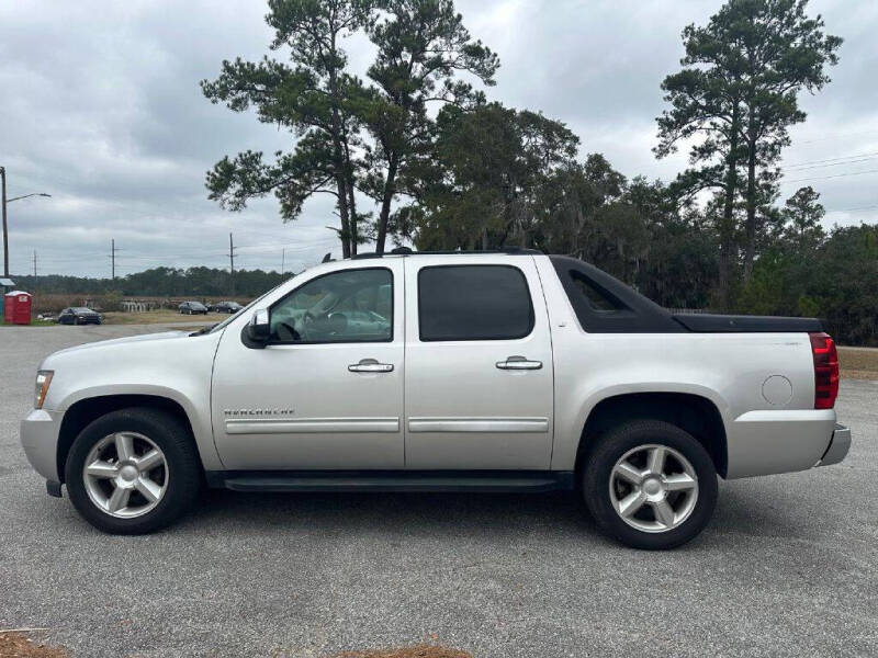 2011 Chevrolet Avalanche LT
