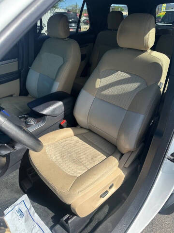 2016 Ford Explorer