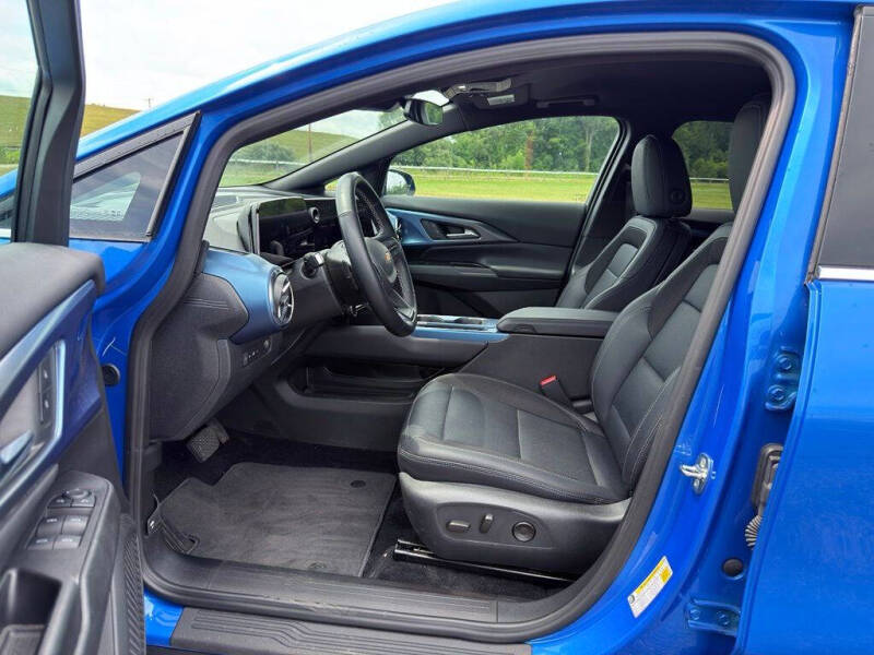 2025 Chevrolet Equinox EV LT