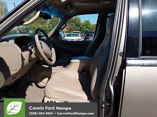 2001 Ford Expedition XLT