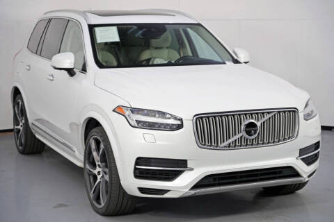 2017 Volvo XC90 T8 eAWD Inscription