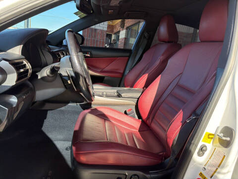 2016 Lexus IS 200t