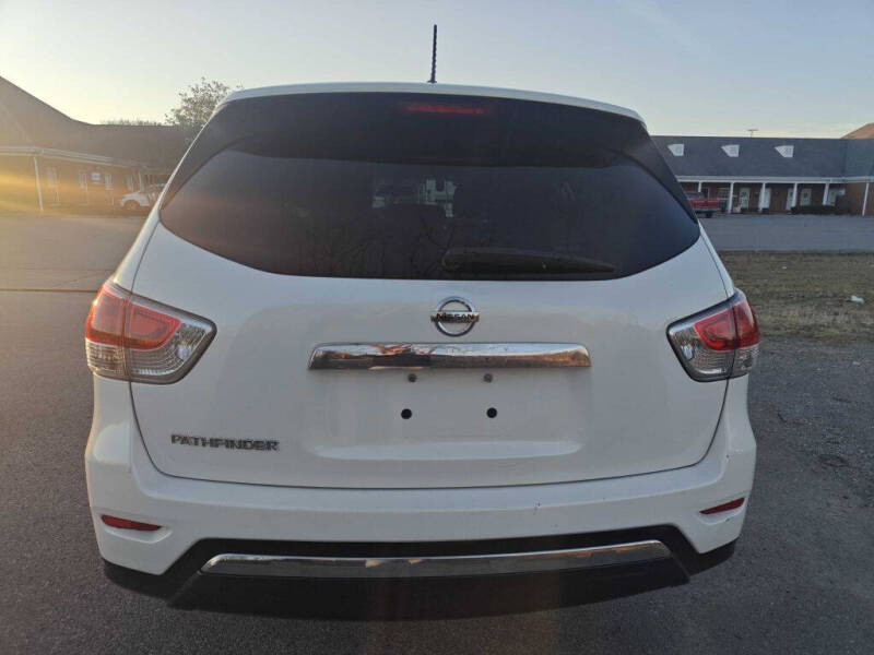 2014 Nissan Pathfinder S