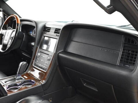 2017 Lincoln Navigator L Select